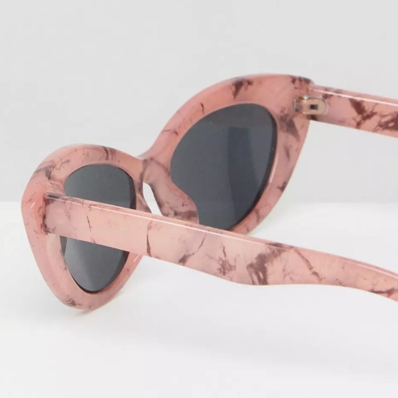 ASOS Pink/Grey Pointy Cat Eye Sunglasses🌞 - Picture 2 of 4